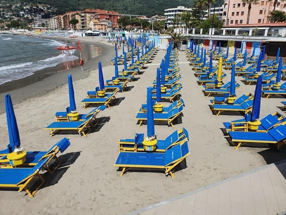 Hotel I Due Gabbiani Citr 9006 Marina dʼMarina dʼAndora Exterior foto